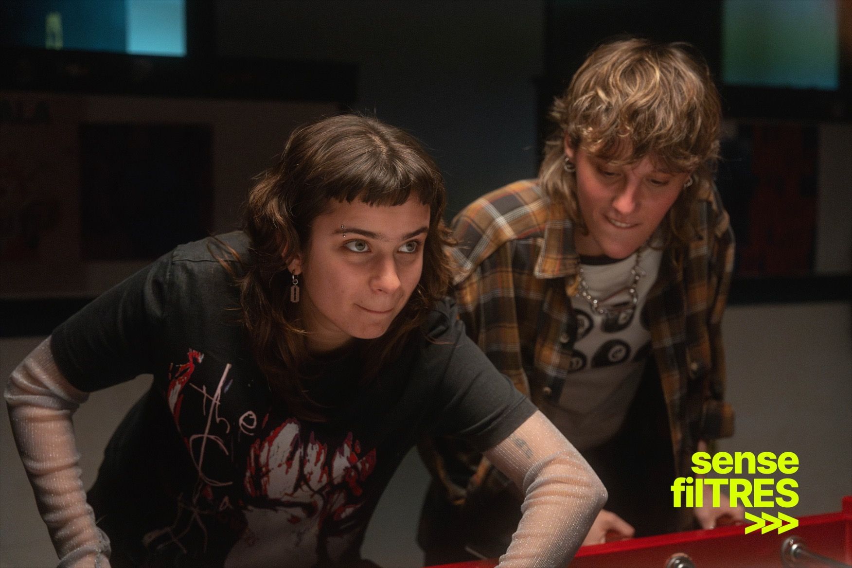 La Sònia Ninyerola i la Mar Pawlowsky a «Sense filTRES»